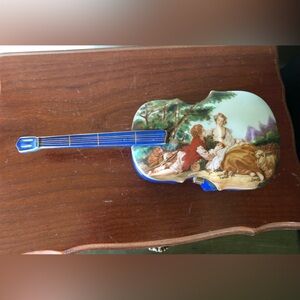Rare 80s RS Violin Shaped Musical Trinket Box